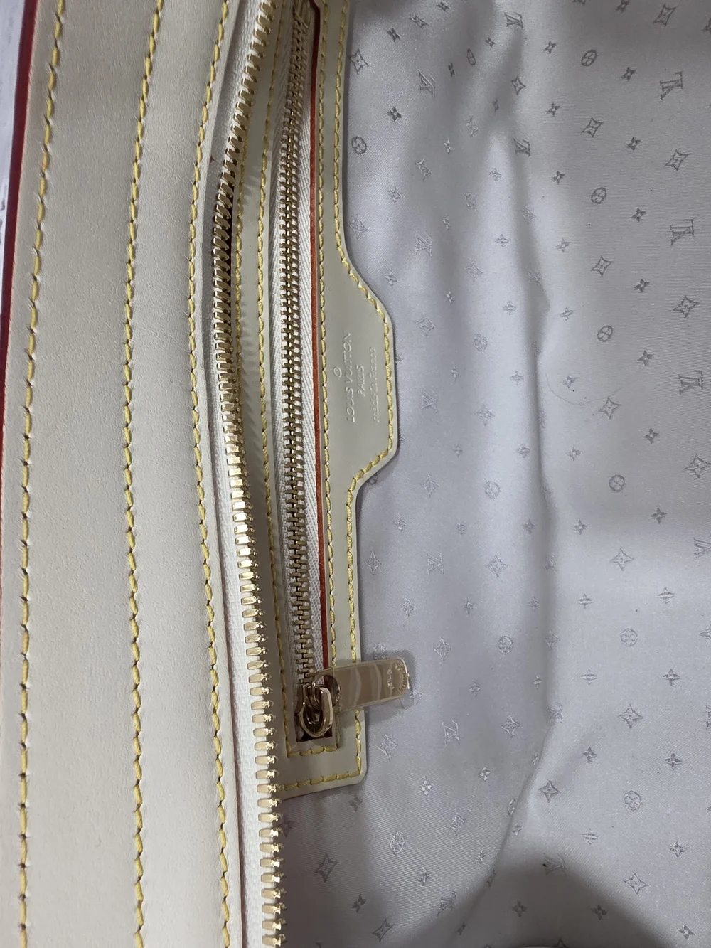 Louis Vuitton Suhali Leather L'Epanoui PM Bag - Picture 9 of 10